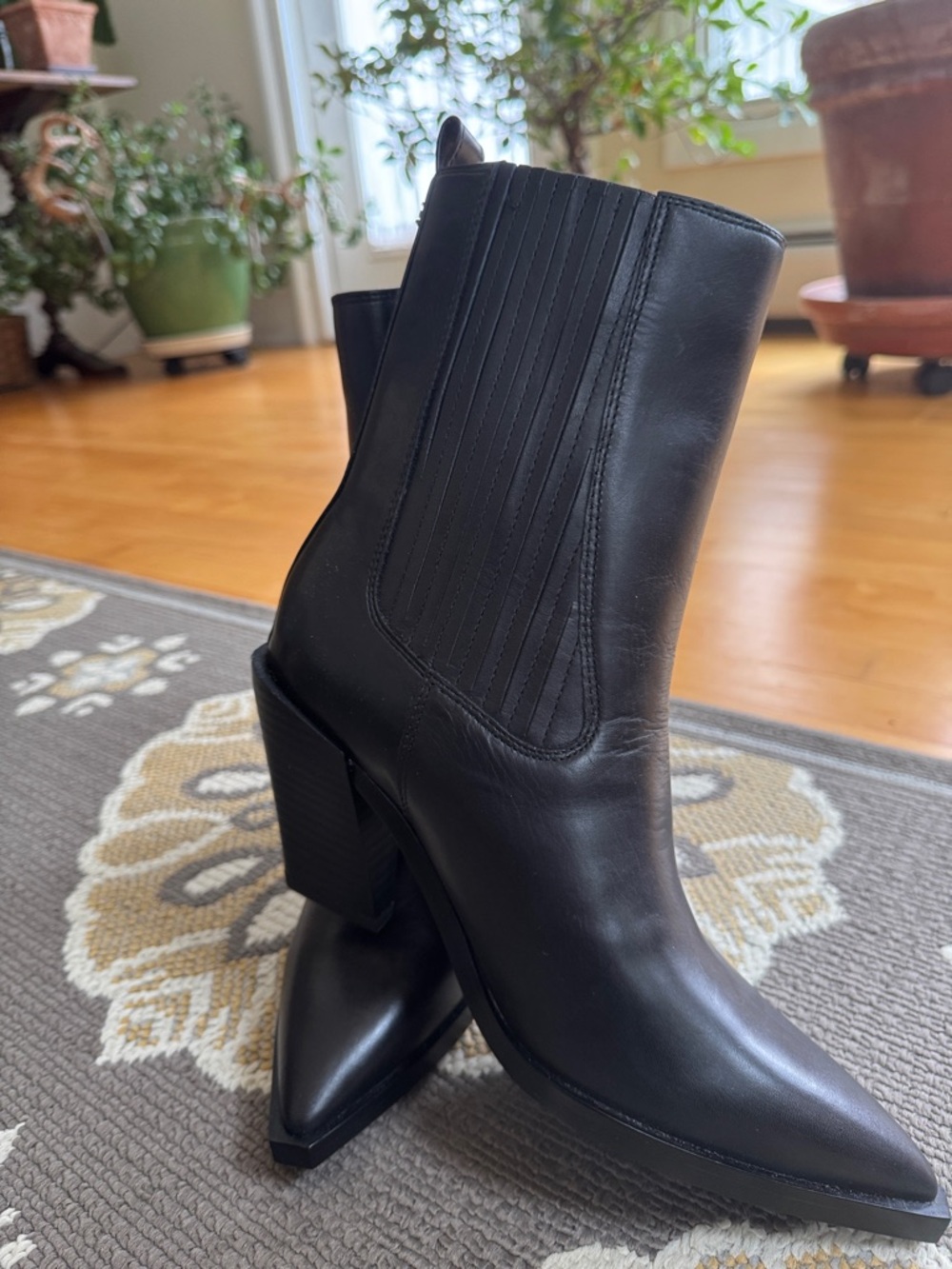 Sam Edelman Black Leather Pointed Block Heel Ankle Boots NWOT